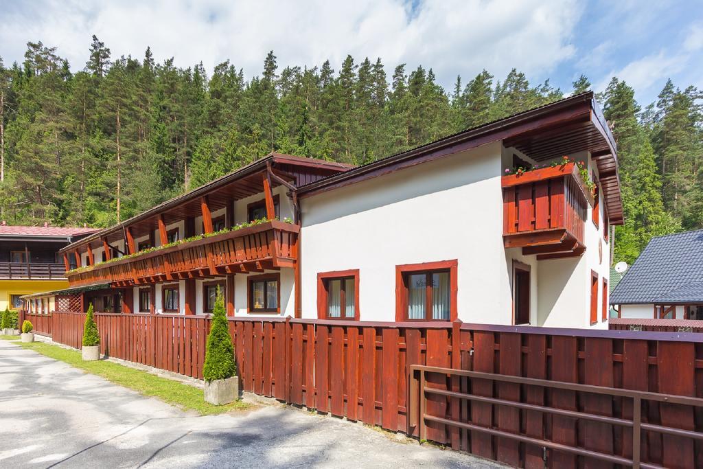Penzion Sabina Vernár Buitenkant foto